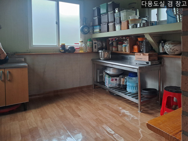 976a916831e97106753cd85f40126aeb80afe482.jpg