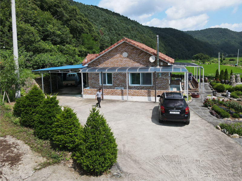 0c217aabbf590f4969f0b74dbe2336e079c27d34.JPG